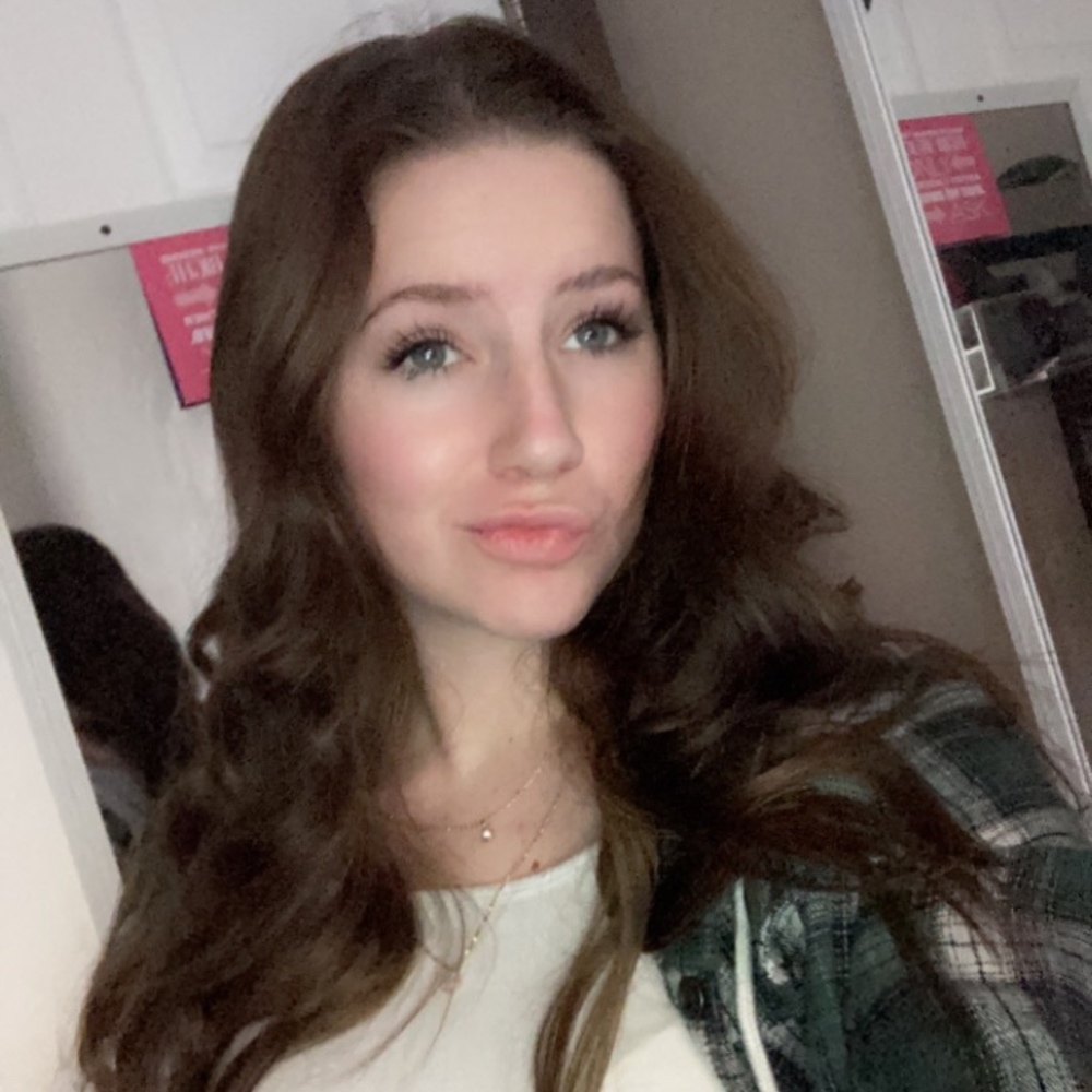 Meet your Posher, Alina